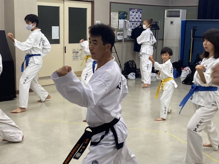 テコンドー高崎片岡道場の稽古