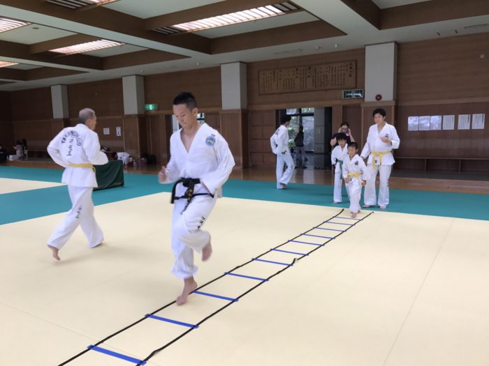 テコンドー三重鈴鹿道場の稽古